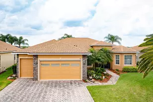 5268 Pebble Beach Blvd, Winter Haven, FL 33884 - Photo 3