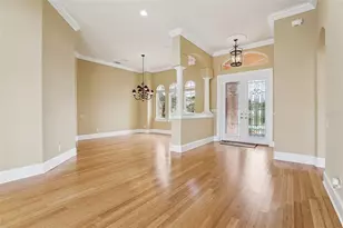 5561 Pebble Beach Dr, Lakeland, FL 33812 - Photo 9