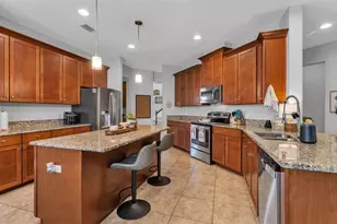 1826 Altavista Cir, Lakeland, FL 33810 - Photo 11