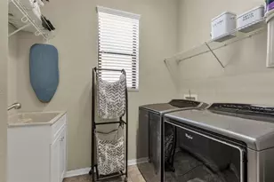 1826 Altavista Cir, Lakeland, FL 33810 - Photo 27