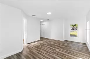 426 Bascom Ct, Polk City, FL 33868 - Photo 11