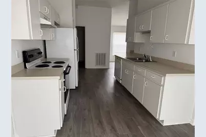 5817 Daughtery Downs Loop, Lakeland, FL 33809 - Photo 3