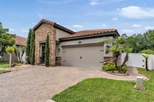2253 Bella Luna Cir, Lakeland, FL 33810 - Photo 3