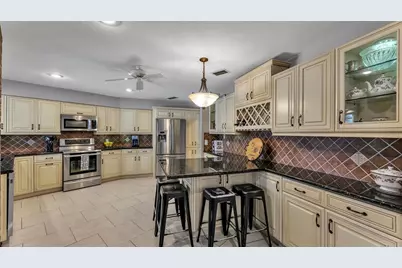 5212 Scotland Place, Lakeland, FL 33813 - Photo 13