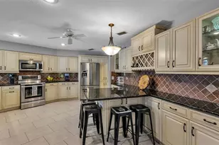 5212 Scotland Pl, Lakeland, FL 33813 - Photo 13