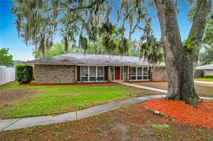 112 Elm Square N, Lakeland, FL 33813 - Photo 3