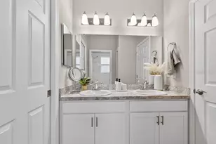 712 Daphne Dr, Polk City, FL 33868 - Photo 19