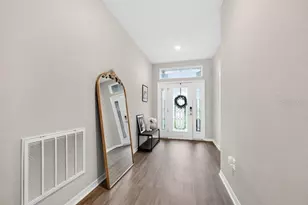 712 Daphne Dr, Polk City, FL 33868 - Photo 5