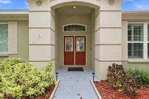 2214 Longmore Cir, Valrico, FL 33596 - Photo 5