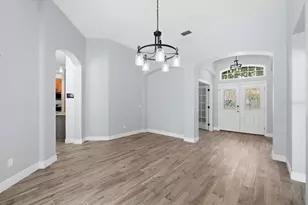 2214 Longmore Cir, Valrico, FL 33596 - Photo 7