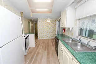 1610 Reynolds Rd, Lakeland, FL 33801 - Photo 9