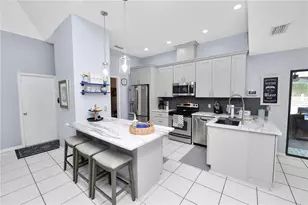 935 Balsamina Dr, Brandon, FL 33510 - Photo 15