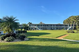 1600 W Lake Parker Dr, Lakeland, FL 33805 - Photo 3
