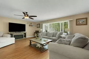 1620 Rose Dr, Lakeland, FL 33813 - Photo 3