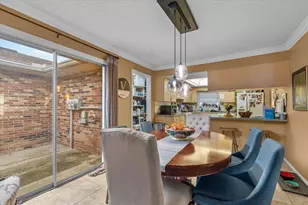 570 Villa Vista Blvd, Lakeland, FL 33813 - Photo 11