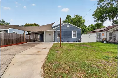 221 Avenue F SE, Winter Haven, FL 33880 - Photo 1