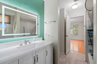 992 Spinnaker Ct, Tarpon Springs, FL 34689 - Photo 13