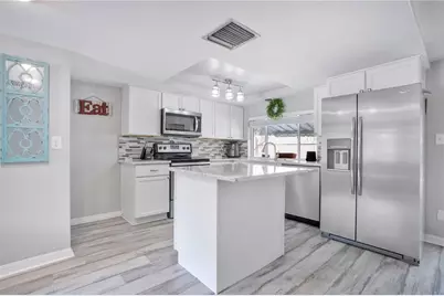 391 N Walton Avenue, Tarpon Springs, FL 34689 - Photo 7