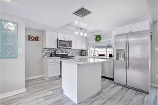 391 N Walton Ave, Tarpon Springs, FL 34689 - Photo 7