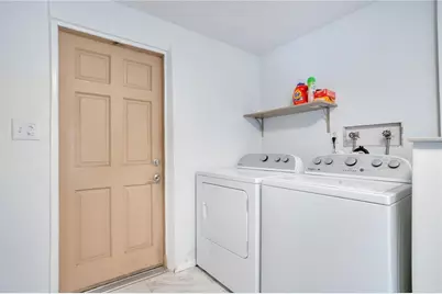 391 N Walton Avenue, Tarpon Springs, FL 34689 - Photo 21