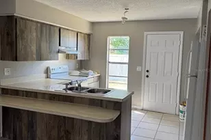 912 Shirley Ann Trail, Lakeland, FL 33809 - Photo 9