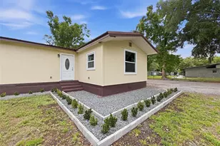 5063 Walnut Circle E, Lakeland, FL 33810 - Photo 9
