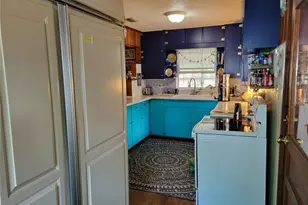 308 NE 10th Ave, Mulberry, FL 33860 - Photo 11