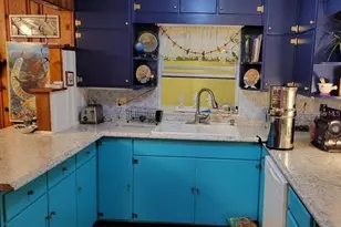 308 NE 10th Ave, Mulberry, FL 33860 - Photo 9