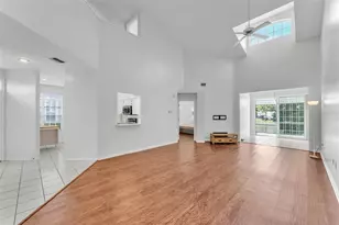 3133 Stonewater Dr, Lakeland, FL 33803 - Photo 5