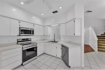 3133 Stonewater Drive #3133, Lakeland, FL 33803 - Photo 13