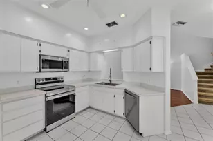 3133 Stonewater Dr, Lakeland, FL 33803 - Photo 13