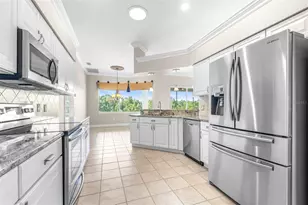 2636 Huntington Hills Dr, Lakeland, FL 33810 - Photo 11