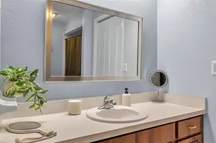 1743 Wilshire Ct, Lakeland, FL 33809 - Photo 37