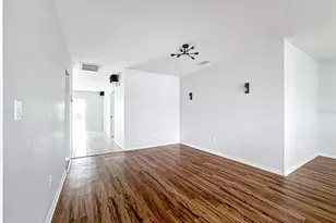 1618 Bentwood Dr, Sun City Center, FL 33573 - Photo 7