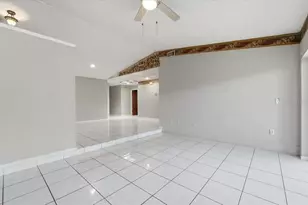 842 Rockingham Rd, Lakeland, FL 33809 - Photo 7