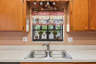 842 Rockingham Rd, Lakeland, FL 33809 - Photo 13