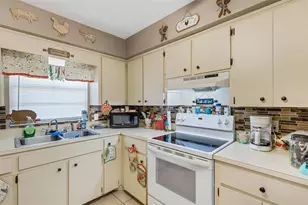 711 Mikasuki Dr, Lakeland, FL 33813 - Photo 11