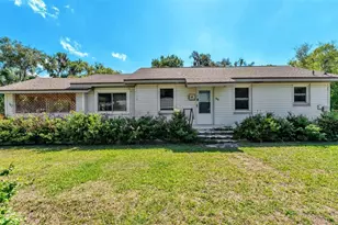 860 Lusk Pl, Bartow, FL 33830 - Photo 5