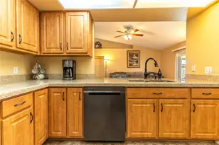 744 Cedar Knoll Dr N, Lakeland, FL 33809 - Photo 7