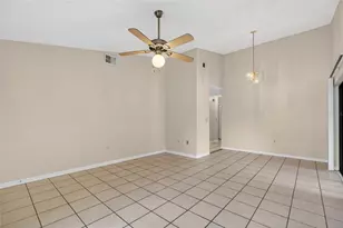 1140 Dosseywood Ln, Lakeland, FL 33811 - Photo 5