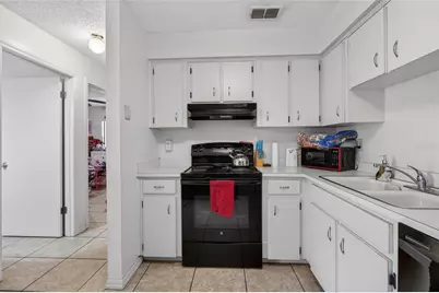 1140 Dosseywood Lane, Lakeland, FL 33811 - Photo 31