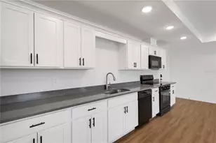 1065 / 1067 Captiva Point, Lakeland, FL 33801 - Photo 5