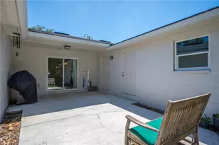 1308 Glenford Ln, Lakeland, FL 33813 - Photo 9