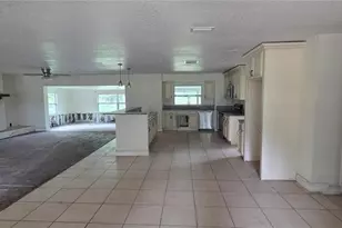 3621 Smith Ryals Rd, Plant City, FL 33567 - Photo 9
