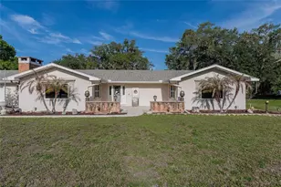 5905 Whispering Pines Rd, Lakeland, FL 33811 - Photo 1