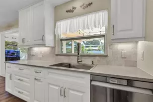 1443 Eastfield Dr, Clearwater, FL 33764 - Photo 11