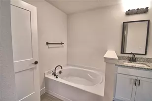 4705 Grandview Gln Dr, Auburndale, FL 33823 - Photo 43