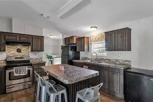 3681 Pioneer Trails Dr, Lakeland, FL 33810 - Photo 3