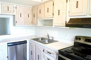 333 Lake Howard Dr NW, Winter Haven, FL 33880 - Photo 7