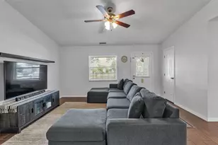 1434 Periwinkle Ct, Lakeland, FL 33811 - Photo 7